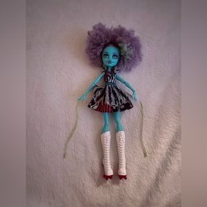 Monster High - Freak du Chic Honey Swamp doll *rare*